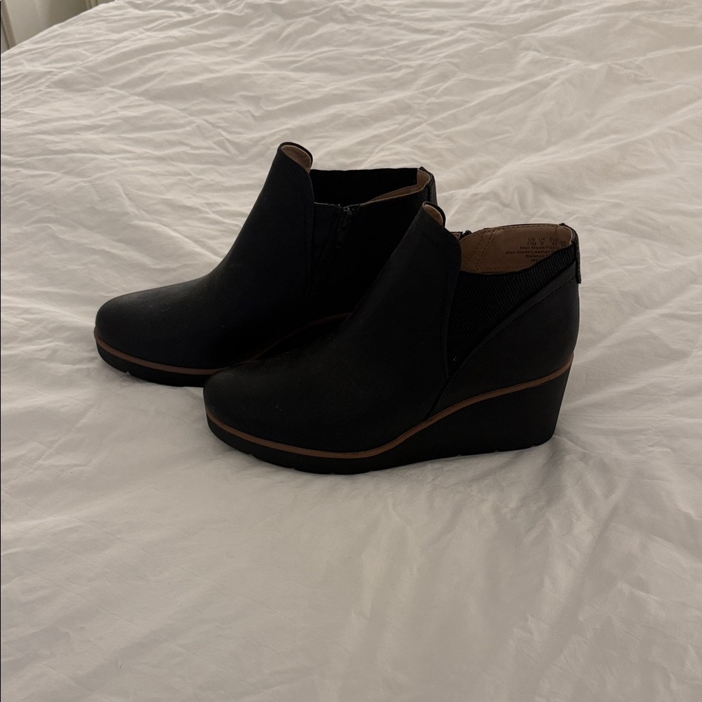 SOUL Naturalizer Black Wedge Ankle Boots